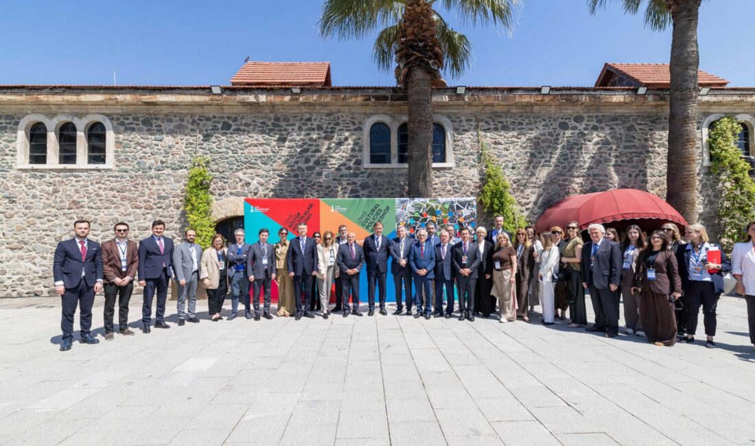 HABER/Sait TEMURİzmir Büyükşehir Belediyesi’nin düzenlediği İzmir Kültür Politikaları Çalıştayı,  ulusal