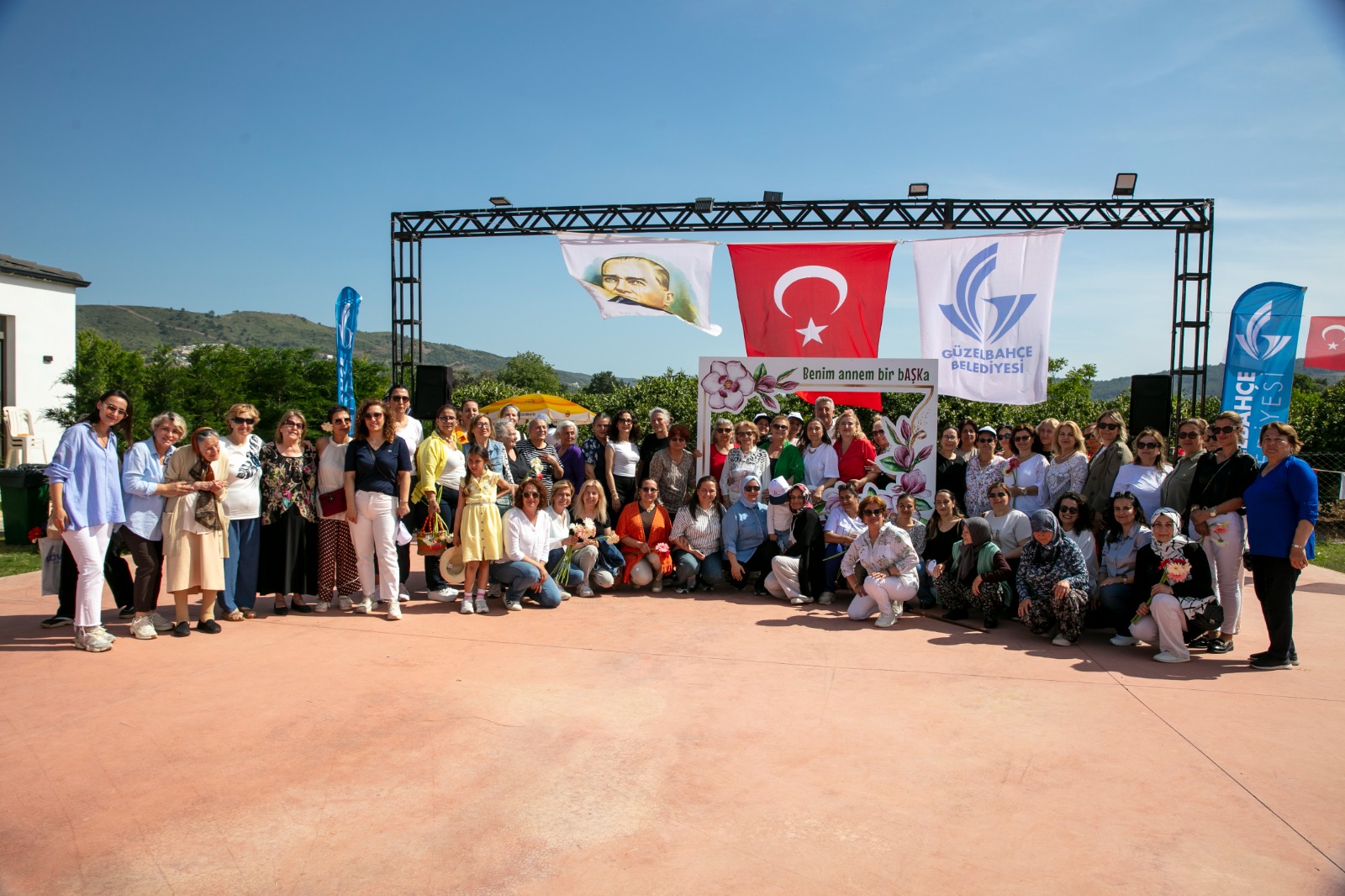 HABER/Sait TEMURGüzelbahçe Belediyesi tarafından Anneler Günü kapsamında Yelki Düğün Salonu’nda