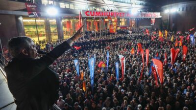 HABER/Sait TEMUR“Bugün yaşananlar doğum sancısıdır, yarının iktidarının doğum sancısıdır. Biz