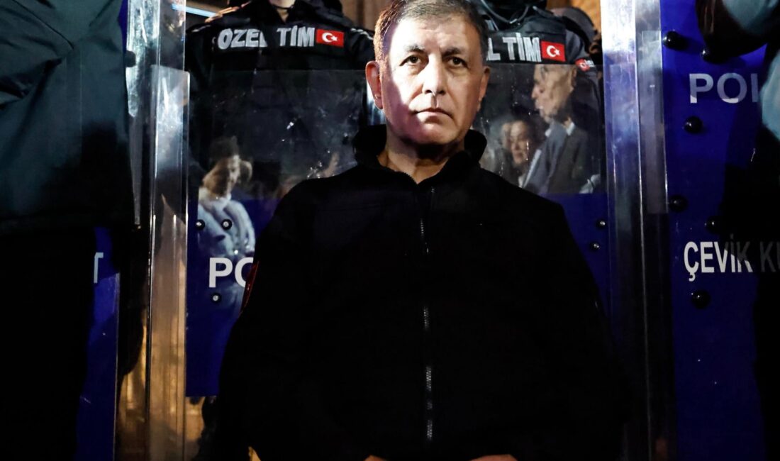 HABER/Sait TEMURİzmir Büyükşehir Belediye Başkanı Dr. Cemil Tugay Cumhuriyet Halk