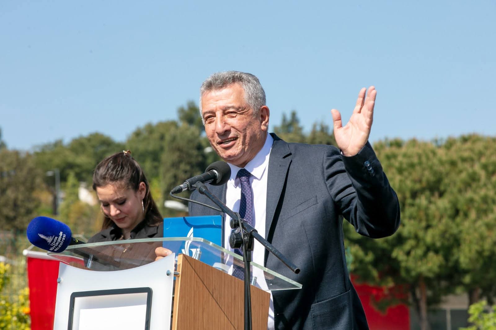 HABER/Sait TEMURİzmir Güzelbahçe ilçesinin Belediye Başkanı Mustafa Günay bu sabah