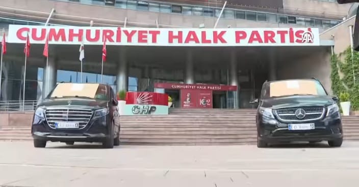 HABER/Sait TEMURMahkeme kararıyla Cumhuriyet Halk Partisi’nin başına getirilen Kemal Kılıçdaroğlu’nun