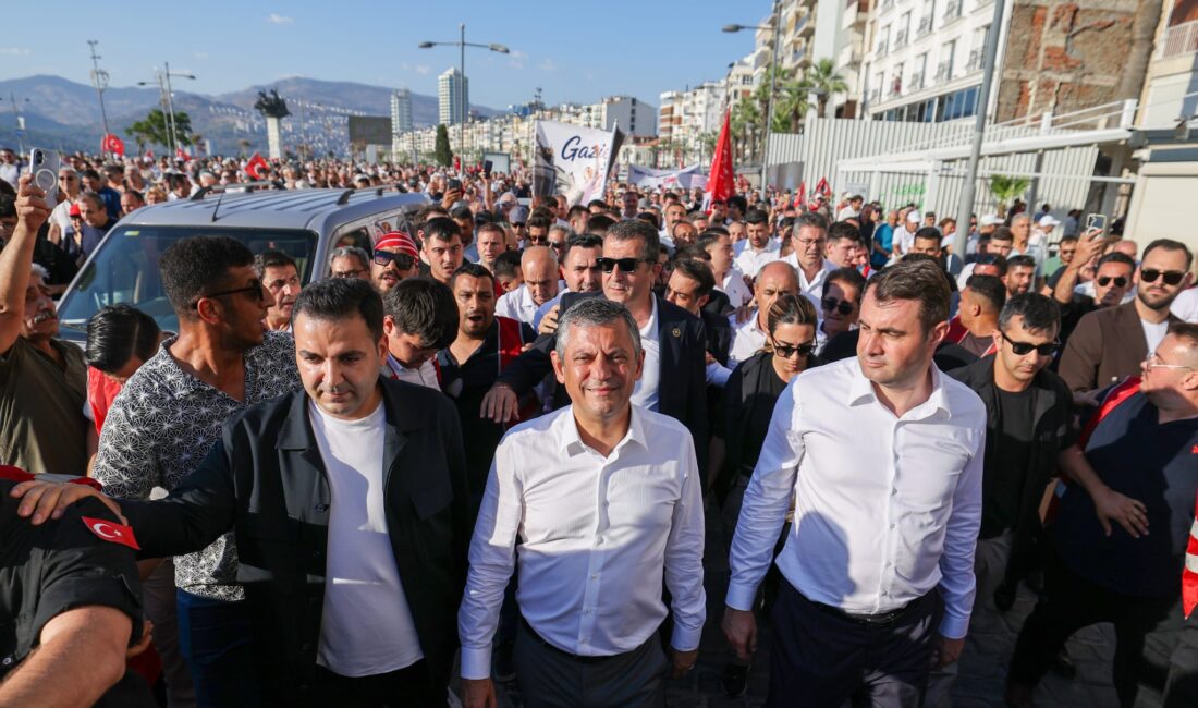 Ege Kritik/Sait TEMUR Cumhuriyet Halk Partisi’nin “Seçilmiş” Genel Başkanı Özgür