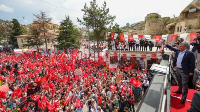 HABER/Sait TEMURCumhuriyet Halk Partisi’nin “Seçilmiş Genel Başkanı” Özgür Özel, Nevşehir