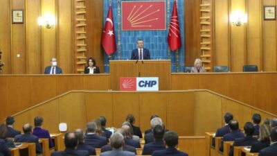HABER/Sait TEMURAynı gün, aynı saat, aynı salonda Grup toplantısı için