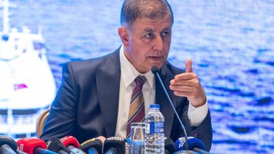HABER/Sait TEMURİzmir Büyükşehir Belediye Başakanı Cemil Tugay, “CHP’den istifa edecek”