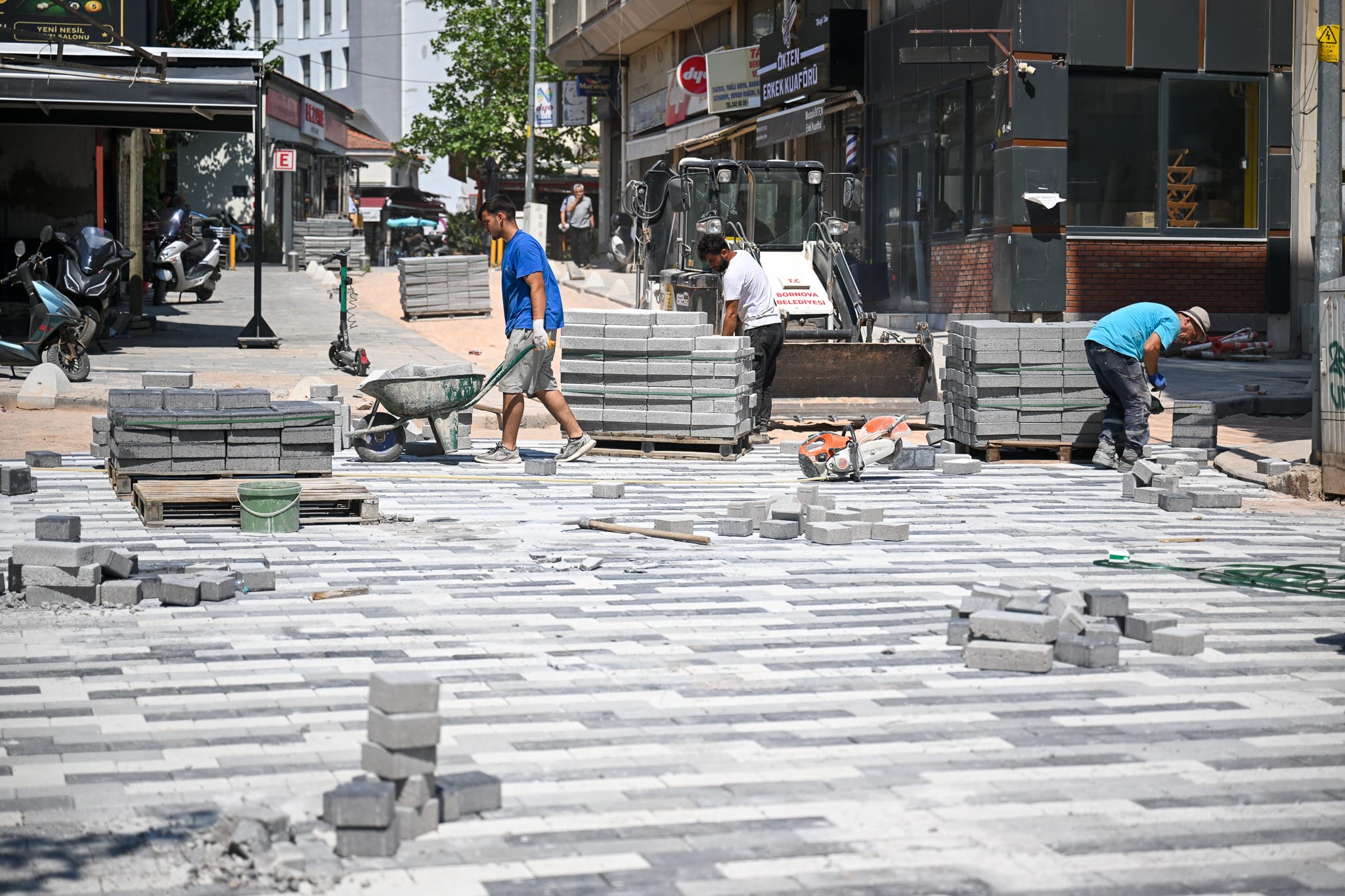 HABER/Sait TEMURBornova Belediye Başkanı Ömer Eşki, Tarihi Çarşı ve Köşkler