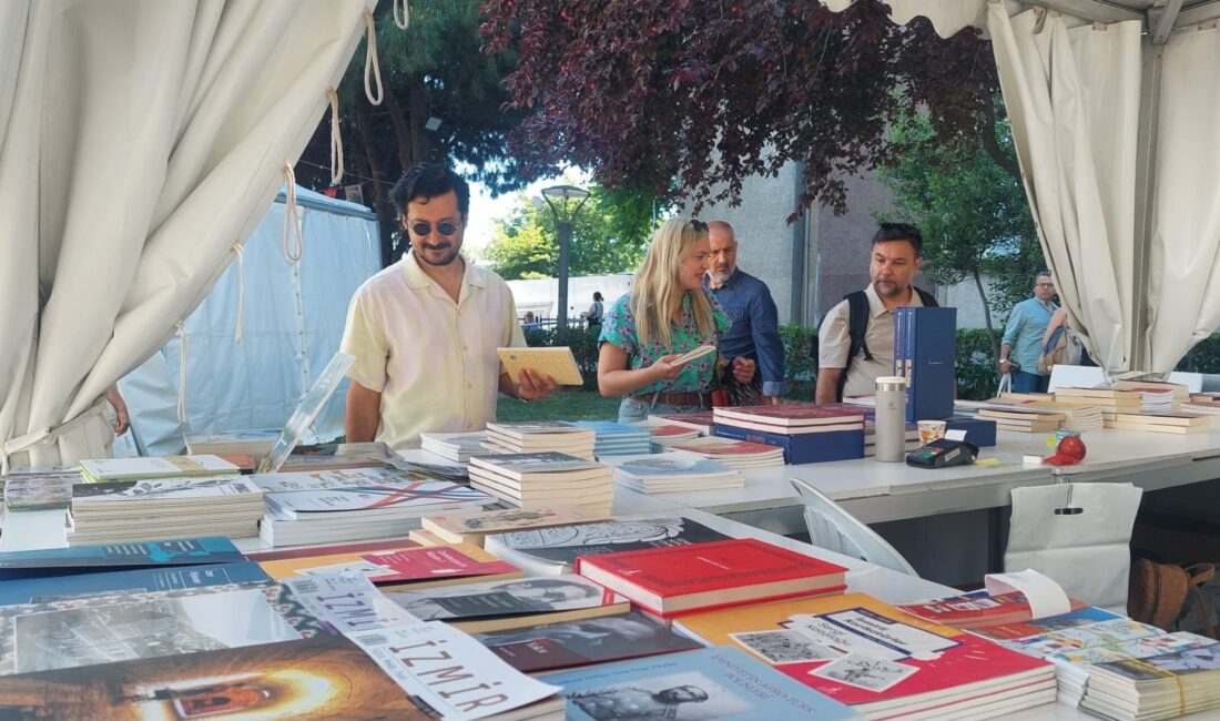 HABER/Sait TEMURİzmir Kent Kitaplığı, 10. Kadıköy Kitap Günleri’nde yer alarak