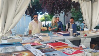 HABER/Sait TEMURİzmir Kent Kitaplığı, 10. Kadıköy Kitap Günleri’nde yer alarak