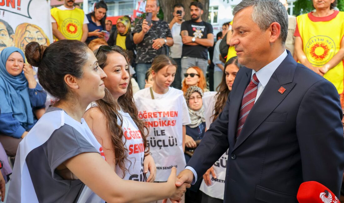 HABER/Sait TEMURCumhuriyet Halk Partisi Lideri Özgür Özel, Ankara’da açlık grevini
