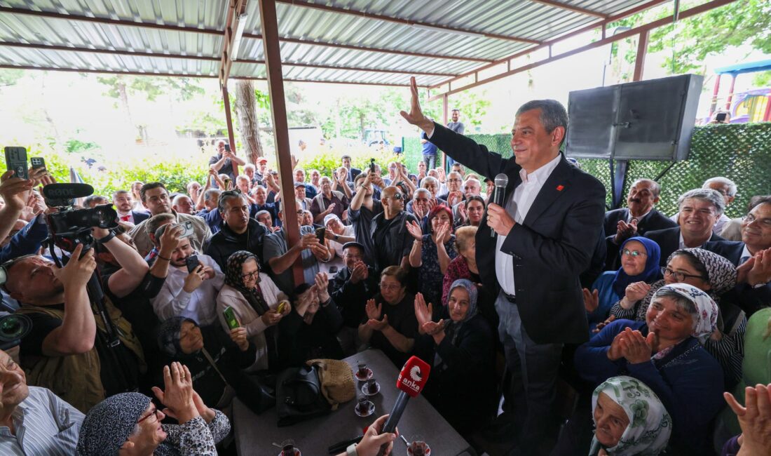 HABER/Sait TEMURCumhuriyet Halk Partisi lideri Özgür Özel, Denizli Halk Buluşması’nda