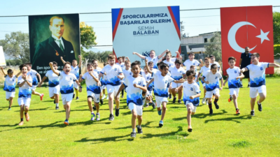 Yunusemre Belediyespor tarafından her yıl büyük ilgi gören Yaz Spor