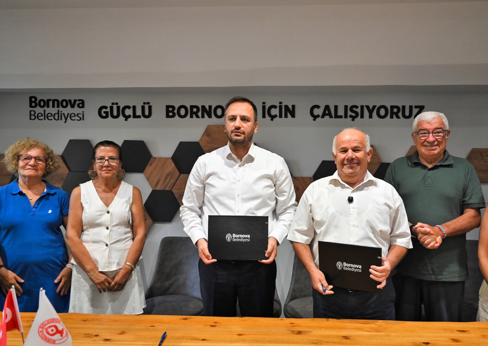 Bornova’da “Üçüncü Yaş Üniversitesi” dönemi başlıyor

