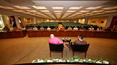 Selçuk Belediyesi, farklı müdürlük ve birimlerde görev yapan belediye emekçilerine