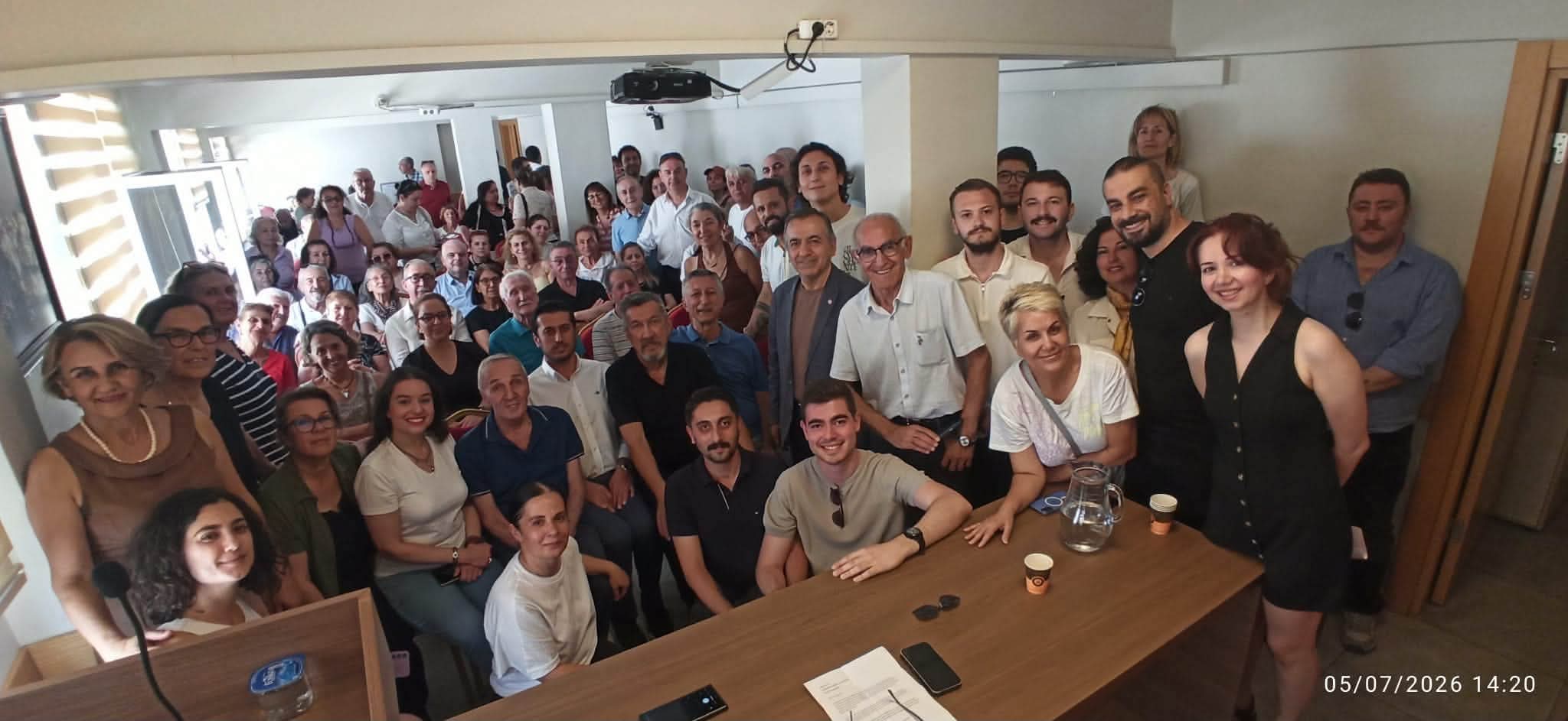 Ege Kritik/Sait TEMUR“Özgür Özel’in ve tüm seçilmişlerimizin yanındayız” SODEP, SHP