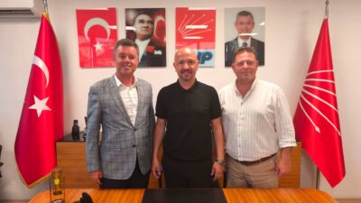 Ege Kritik/Sait TEMURÇorlu Belediye Başkanı Ahmet Sarıkurt Tekirdağ il başkanı