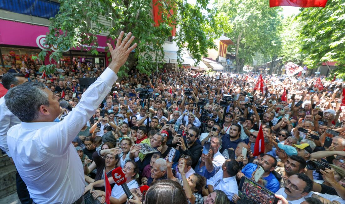 Ege Kritik/Sait TEMURCumhuriyet Halk Partisi lideri Özgür Özel, Adana’nın Pozantı