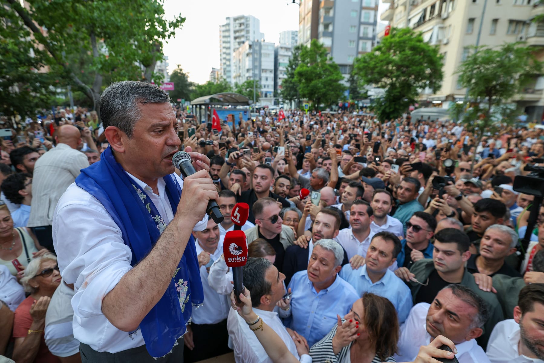 Ege Kritik/Sait TEMURCumhuriyet Halk Partisi lideri Özgür Özel, Adana’nın Çukurova