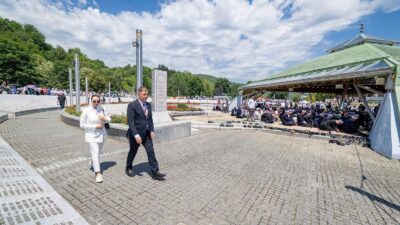 Ege Kritik/Sait TEMURİzmir Büyükşehir Belediye Başkanı Dr. Cemil Tugay ile