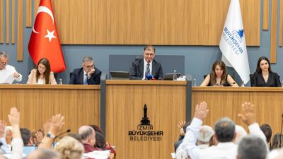 Ege Kritik/Sait TEMURTugay: “İzmir’in sorunlarını birer birer çözelim diye yola