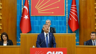 Ege Kritik/Sait TEMURCumhuriyet Halk Partisi lideri Özgür Özel, partisinin TBMM