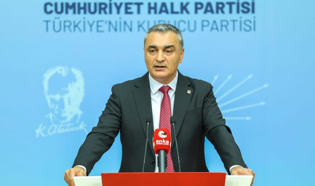 Ege Kritik/Sait TEMURMahkeme kararıyla göreve gelen CHP yönetiminin Merkez Yönetim