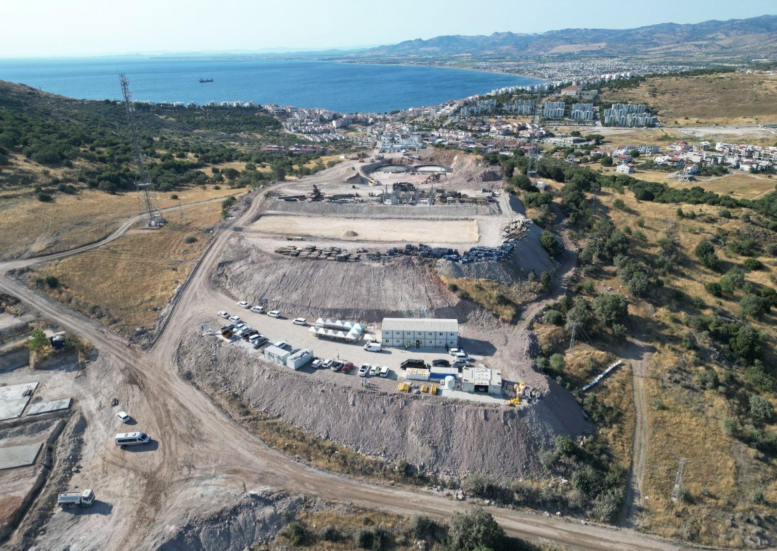 Ege Kritik/Sait TEMUR İzmir Büyükşehir Belediyesi, Dikili’nin çevre altyapısını güçlendirecek