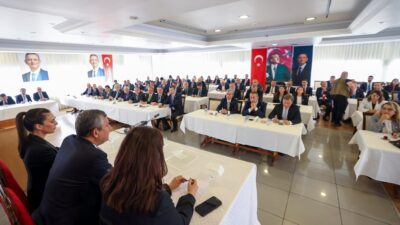 Ege Kritik/Sait TEMURYENİ Parti Merkez Yönetim Kurulu Genel Başkanı Özgür
