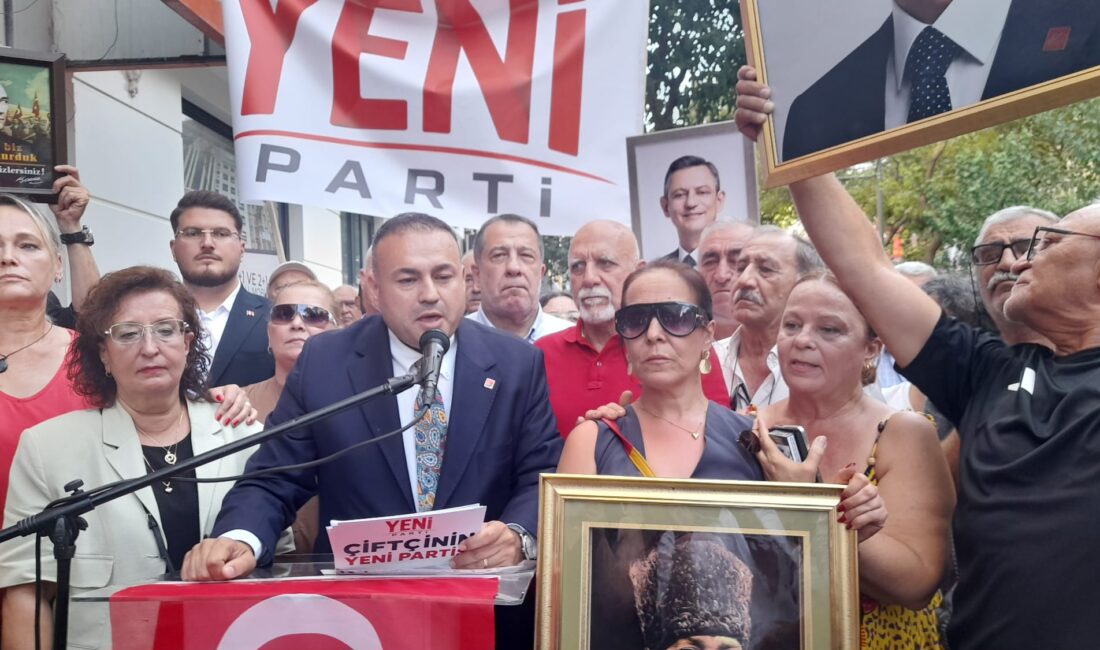 Ege Kritik/Sait TEMURCumhuriyet Halk Partisi Konak İlçe Başkanı Serkan Kalmaz