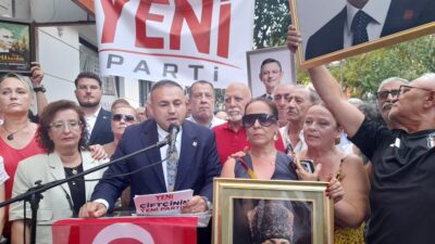 Ege Kritik/Sait TEMURCumhuriyet Halk Partisi Konak İlçe Başkanı Serkan Kalmaz
