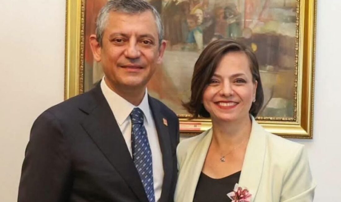 Ege Kritik/Sait TEMURİzmir Karabağlar Belediye Başkanı Helil Kınay CHP’den istifa