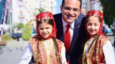 Ege Kritik/Sait TEMURÖnceki dönem Bornova Belediye Başkanı Olgun Atila Cumhuriyet