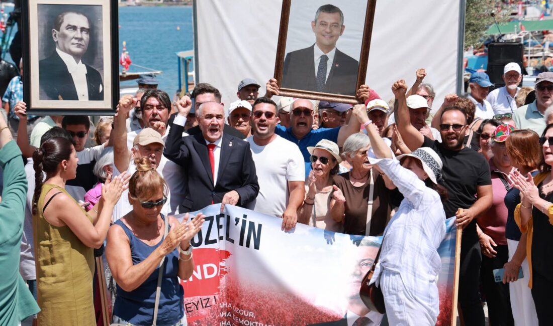 Ege Kritik/Sait TEMURCumhuriyet Halk Partisi Foça İlçe Başkanı Kenan Düzgün