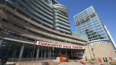 Ege Kritik/Sait TEMURCumhuriyet Halk Partisinden önemli istifa dalgası önceki dönem