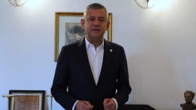Ege Kritik/Sait TEMURÖzgür Özel’in Genel Başkan olduğu YENİ Parti, bağış