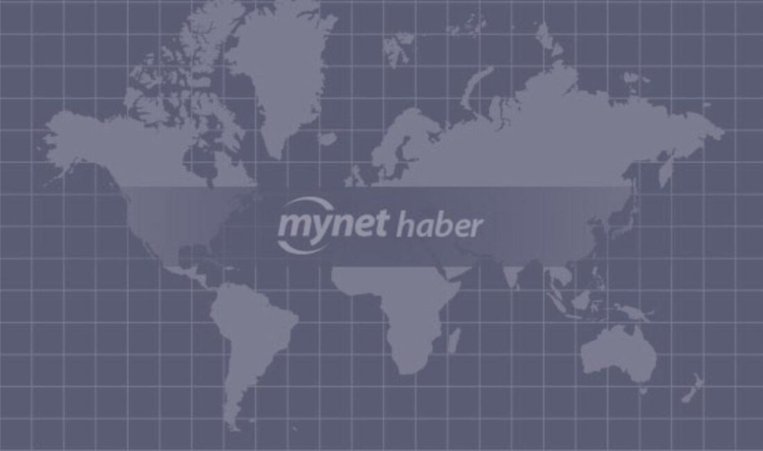 Esenler Mahmutbey Caddesi'nde rampadan inerken freni boşalan hafriyat kamyonu, sürücünün