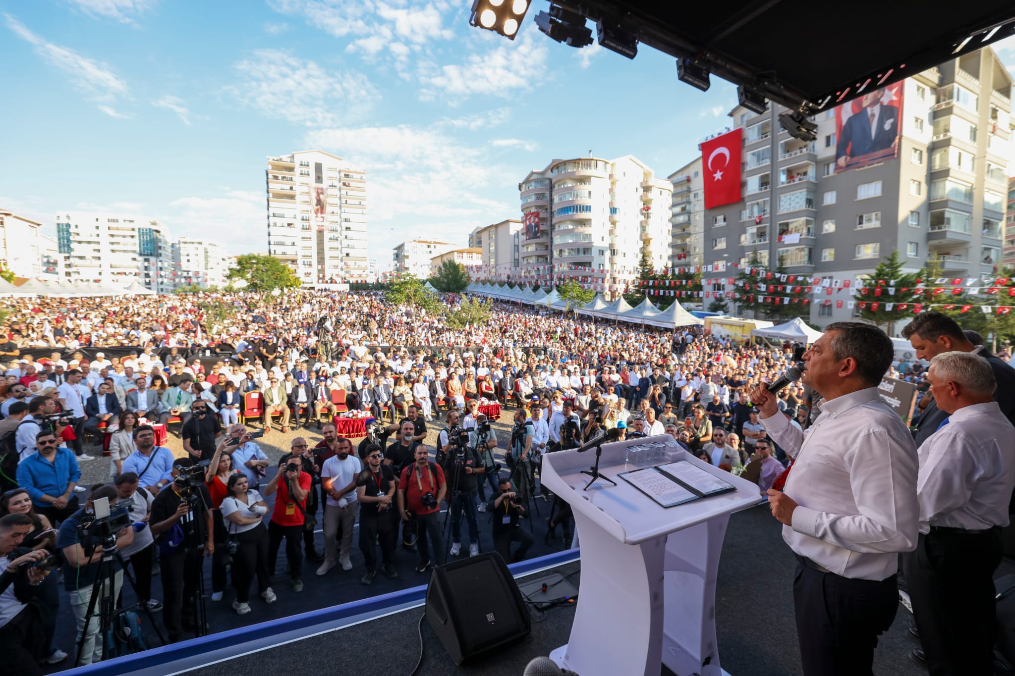 Ege Kritik/Sait TEMURYENİ Parti Genel Başkanı Özgür Özel, ‘Genel Başkan