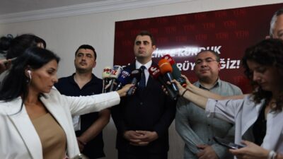 Ege Kritik/Sait TEMURMenderes Belediyesi Başkan Vekili seçiminin ardından düzenlenen basın