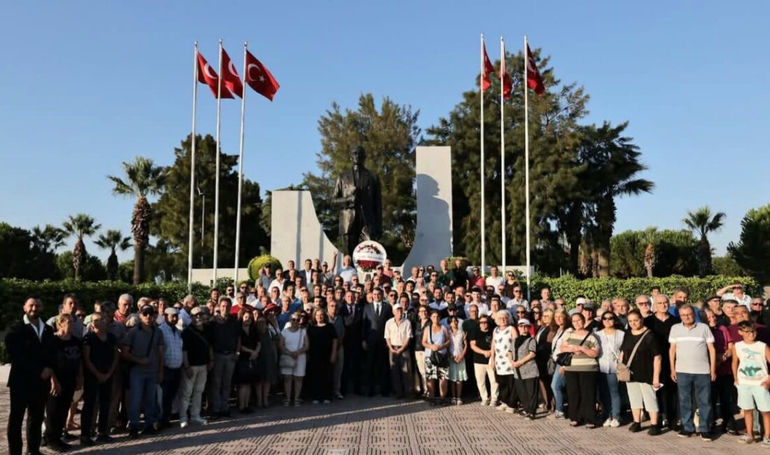 Ege Kritik/Sait TEMURYENİ Parti Aliağa İlçe binası coşkulu bir törenle
