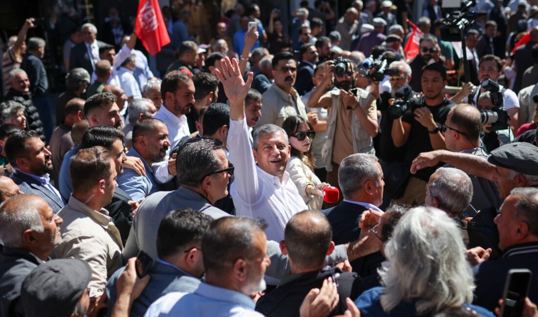 Ege Kritik/Sait TEMUR YENİ Parti Genel Başkanı Özgür Özel, sabah