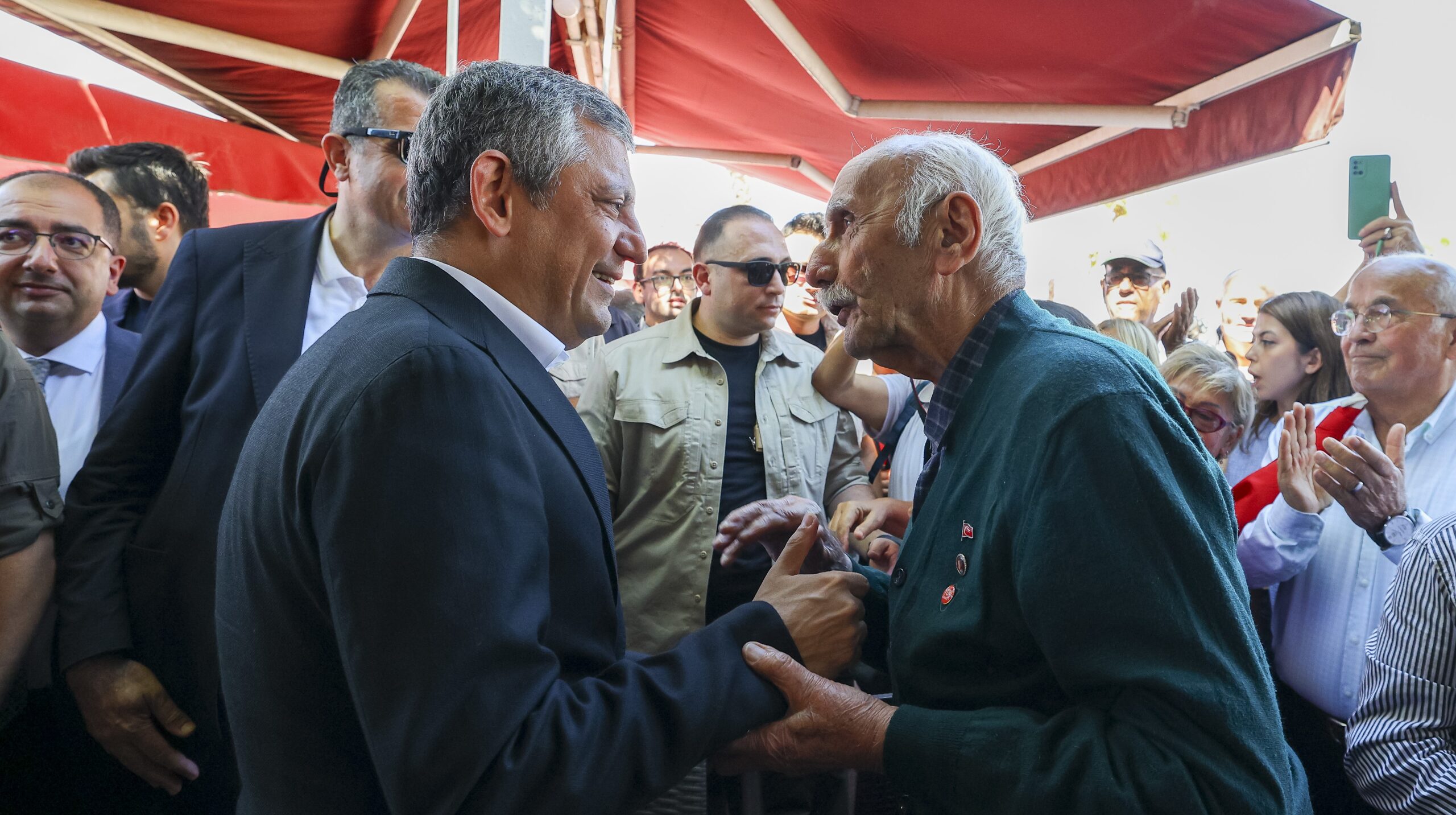 Ege Kritik/Sait TEMUR YENİ Parti Genel Başkanı Özgür Özel Yalova’da